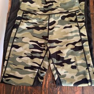 CAMO TIGHTS